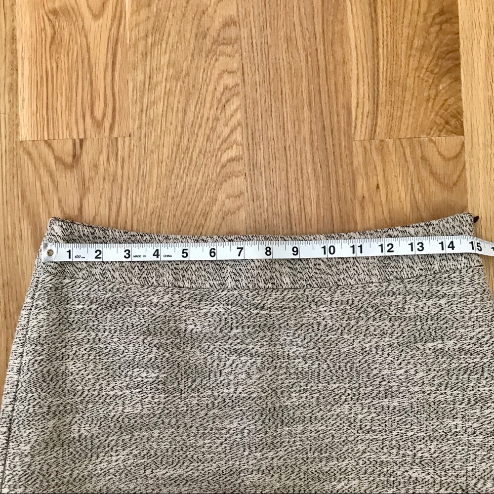 Loft Skirt - Picture 3 of 4